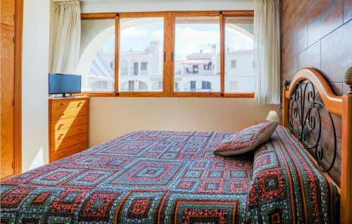 Stunning Home In Santa Pola With 3 Bedrooms