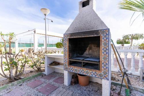 Rentafive Nuevo AA Barbacoa Tenis