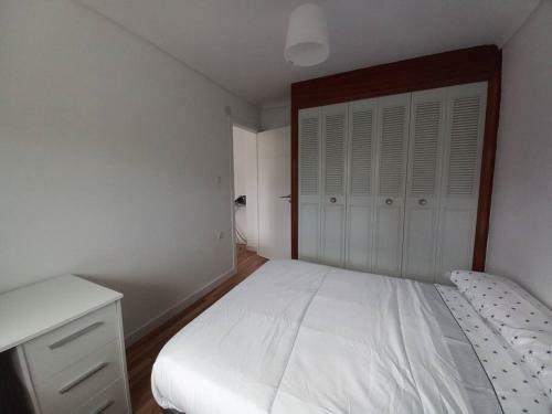 Apartamento En Santander Soleado Y Con Terraza.