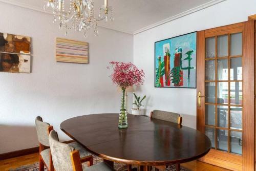 Apartamento Luminoso Piso Grande Con Garaje En El Centro.