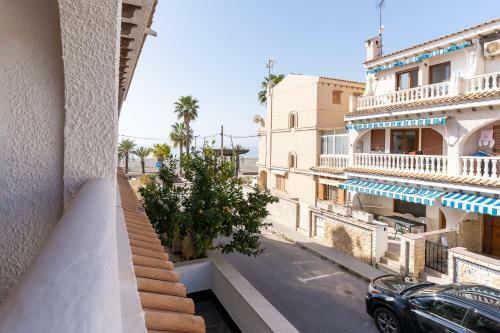 Rentafive Parking Frente A La Playa Tamarit