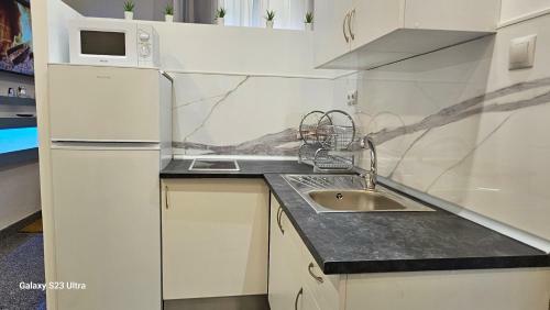 Apartamento Estudios C�ntricos Rh - Altamar