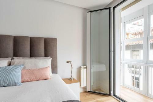 Apartamento Piso Moderno En El Centro Detr�s Del Edificio Banco Santander