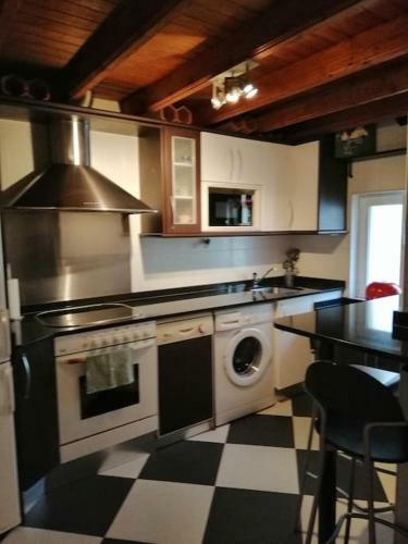 Apartamento Centro-bah�a De Santander. Wifi