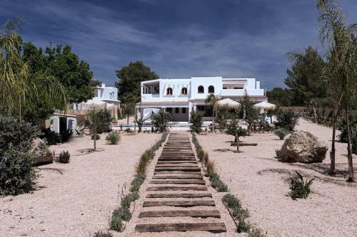 Villa Your Perfect Hideaway Only 5 Minutes From Ibiza