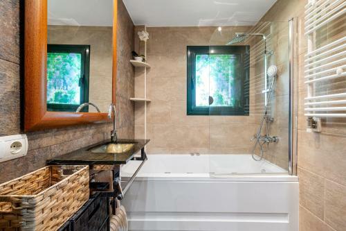 Hauzify I Villa Sagrera