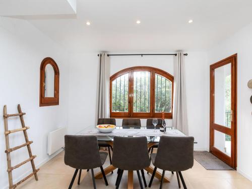 Holiday Home Gavarres By Interhome