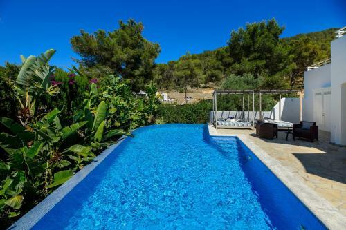 Villa Amarantos