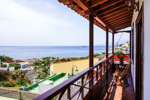 Casa Yeyo, Lomo Bermejo