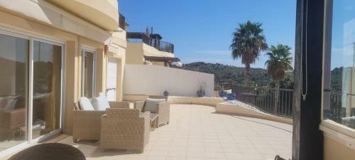 Luminoso Apartamento San Roque Golf Club