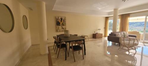 Luminoso Apartamento San Roque Golf Club