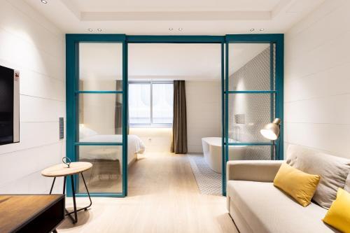 Home2book Elegant Apartment Santa Cruz Center