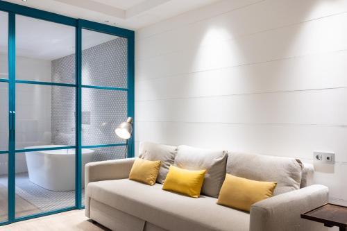 Home2book Elegant Apartment Santa Cruz Center