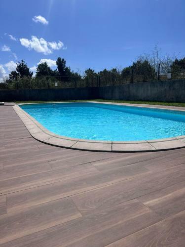 Apartamento Aserradero - Bajo Con Terraza Y Piscina !
