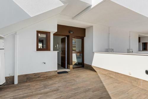 Mediterranean Flamingo Apartment