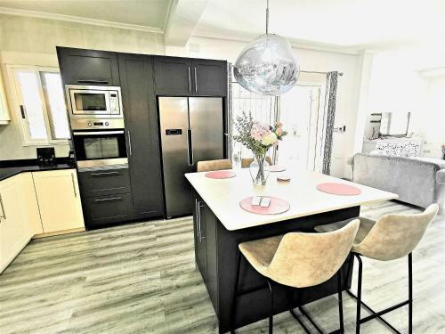 2 Apts In Villa Sun And Happiness