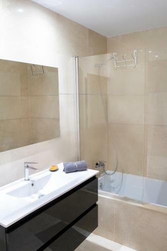 Lotus Do�a Julia Apartment
