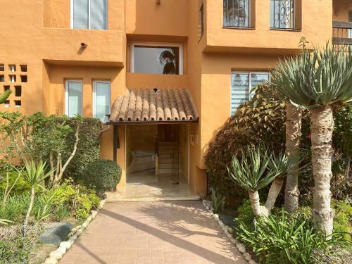 Apartamento Los Granados De La Duquesa