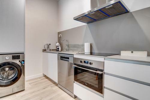 Apartamentos Gran V�a By Sanse Holidays Free Parking