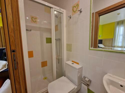 Hostal Pension Izar Bat Guesthouse