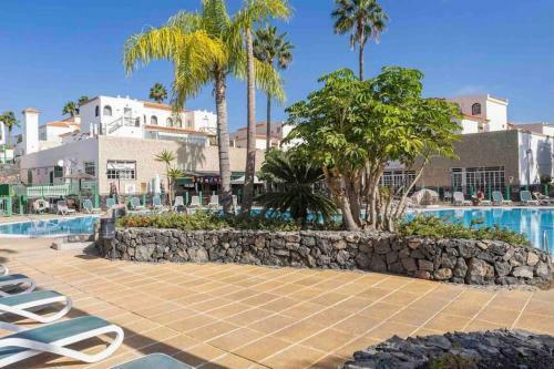 Palm Villa 1 Bed Apartment Overlooking Golf Course