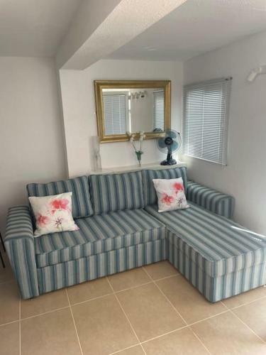 Palm Villa 1 Bed Apartment Overlooking Golf Course