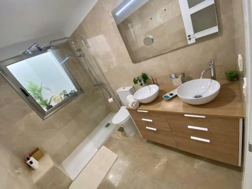 Amazing Luxury Seafront Villa Near Golf & Ocean