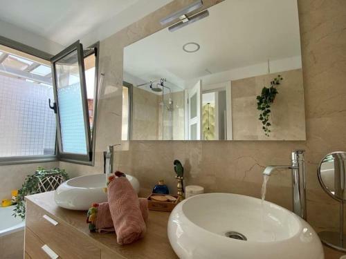 Amazing Luxury Seafront Villa Near Golf & Ocean