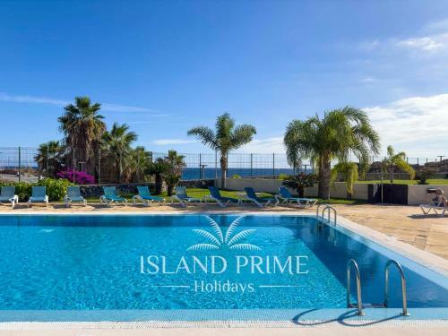 Modern Townhouse In Seaside Complex In Amarilla Golf