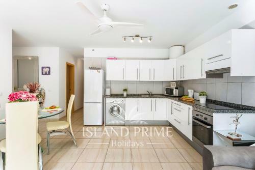 4x Bedrooms Poolside Apartment In Amarilla Golf
