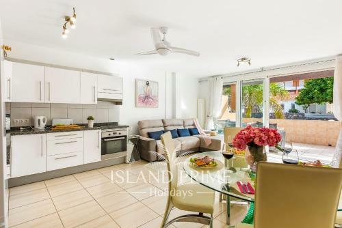 4x Bedrooms Poolside Apartment In Amarilla Golf