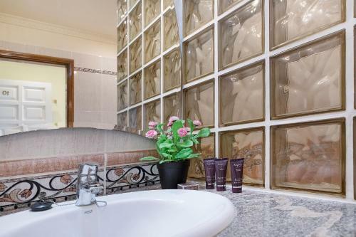 Apartamento The Club - Accommodation - Dining - Events