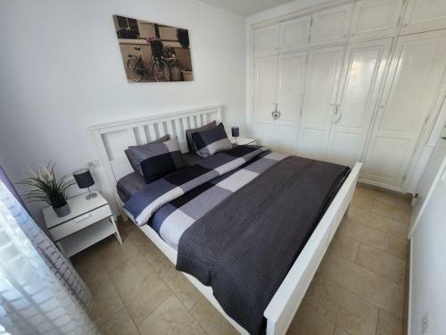 Golf & Ocean Breeze Apartment