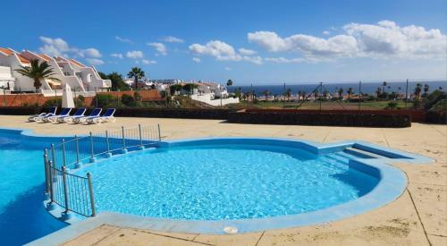 Golf & Ocean Breeze Apartment