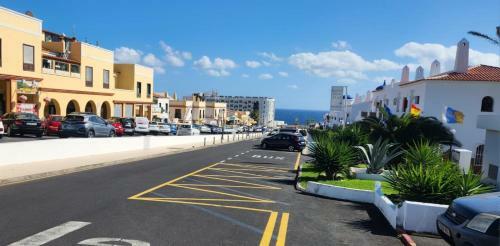 Golf & Ocean Breeze Apartment