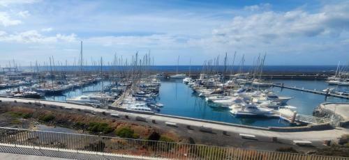 Golf & Ocean Breeze Apartment