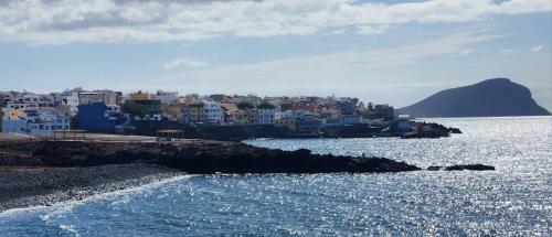 Golf & Ocean Breeze Apartment