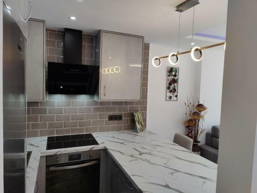 Stunning 1-bed Apartment In Parque Albatros