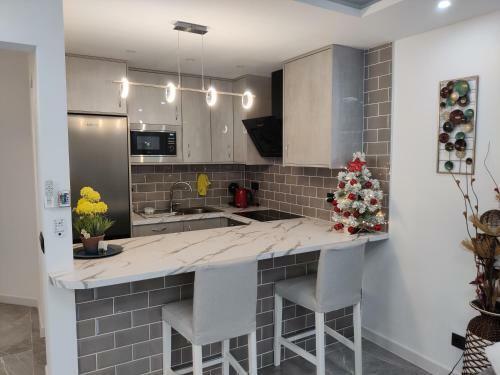 Stunning 1-bed Apartment In Parque Albatros