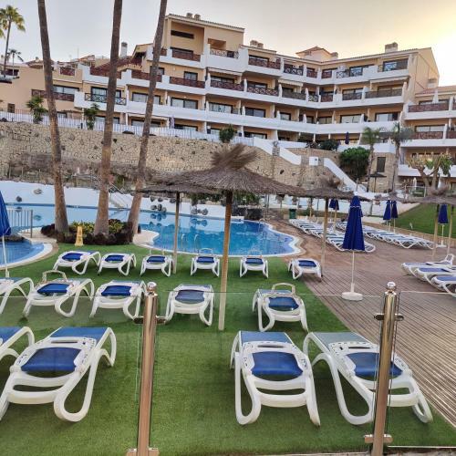 Stunning 1-bed Apartment In Parque Albatros