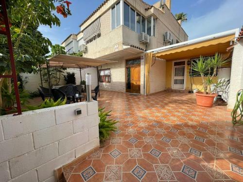 Bungalow Familiar Con Piscina