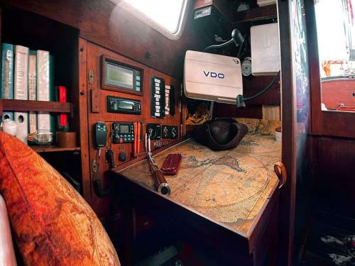 The Captains Locker - 30ft Yacht