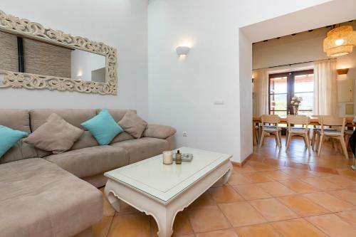 Villa In San Jose Sleeps 10 - Sa Vinya