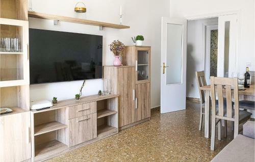 Nice Apartment In Sanlucar De Barrameda With Wifi And 2 Bedrooms