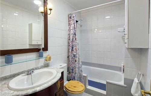 Nice Apartment In Sanlucar De Barrameda With Wifi And 2 Bedrooms
