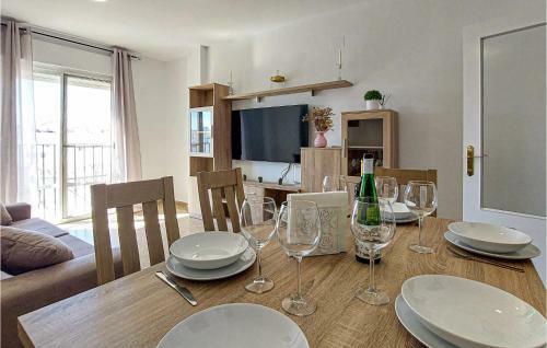 Nice Apartment In Sanlucar De Barrameda With Wifi And 2 Bedrooms