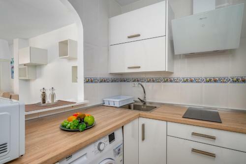 Downtown Cozy Apartment In Los Boliches Ref 180