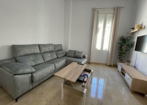 Apartamento El Castillo, En Pleno Centro Con Garaje Y Wifi