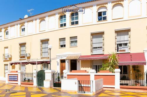 Beautiful 3 Story House In The Historic District