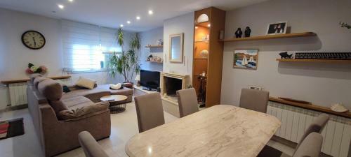Casa Mar, With Parking And Ideal For Families